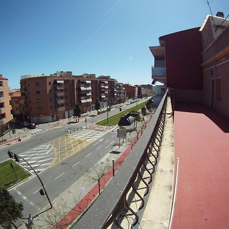Hostal Restaurante Cornella Cornella de Llobregat Exterior photo